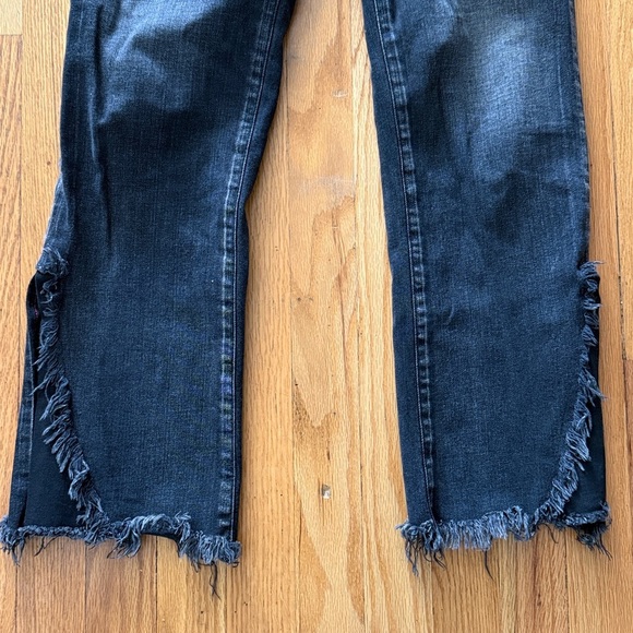 Moussy sz 24 Black Straight Leg Jeans with detailed flattering slit Frayed Hem - Picture 2 of 8